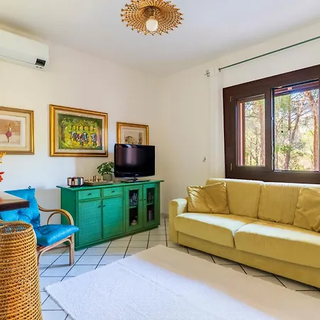 Pula, With Garden & Bbq - 250m From The Sea * Forte Village