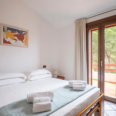 Pula, With Garden & Bbq - 250m From The Sea Forte Village