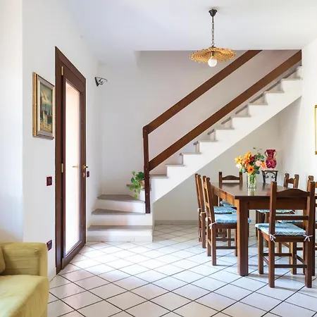 Pula, With Garden & Bbq - 250m From The Sea Forte Village