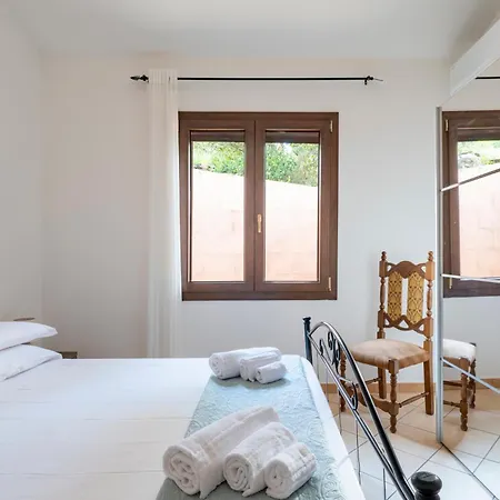 Pula, With Garden & Bbq - 250m From The Sea