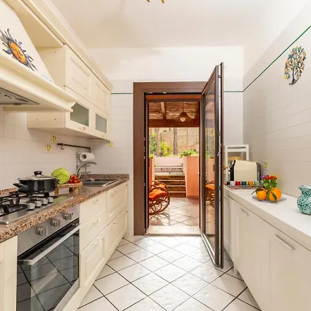 Pula, With Garden & Bbq - 250m From The Sea Forte Village