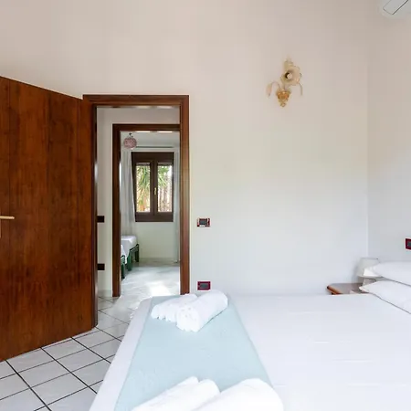 Pula, With Garden & Bbq - 250m From The Sea Villa